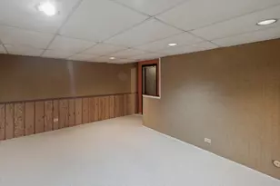 645 Stout Ct, Gurnee, IL 60031 - Photo 28