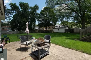 220 E 15th St, Lockport, IL 60441 - Photo 16