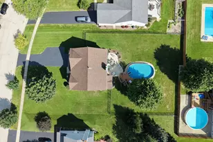 773 Providence Ln, Crystal Lake, IL 60012 - Photo 40