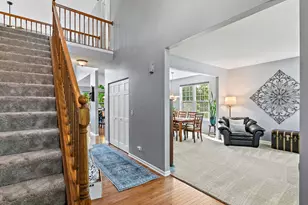 773 Providence Ln, Crystal Lake, IL 60012 - Photo 4
