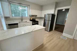 438 Ada St, Cary, IL 60013 - Photo 4