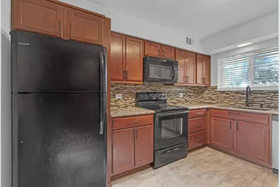 900 S Plum Grove Road #216, Palatine, IL 60067 - Photo 4
