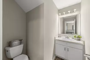 2755 McClennan Ct, Naperville, IL 60563 - Photo 14