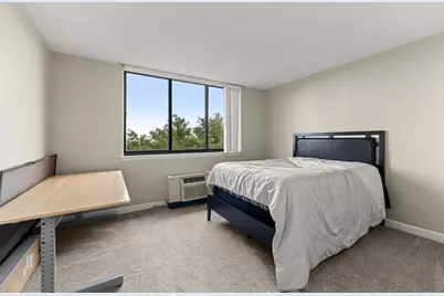2000 Saint Regis Drive #7D, Lombard, IL 60148 - Photo 8