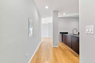 5300 N Lincoln Ave, Chicago, IL 60625 - Photo 6