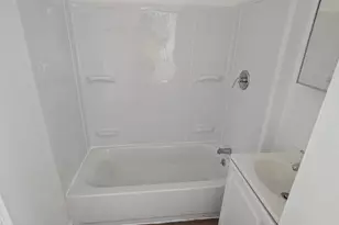 4445 W Carroll Ave, Chicago, IL 60624 - Photo 18