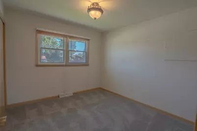 10808 S Rutherford Avenue, Worth, IL 60482 - Photo 14