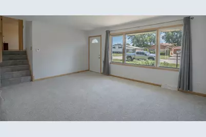 10808 S Rutherford Avenue, Worth, IL 60482 - Photo 6