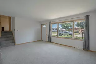 10808 S Rutherford Ave, Worth, IL 60482 - Photo 6