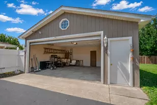 10808 S Rutherford Ave, Worth, IL 60482 - Photo 20