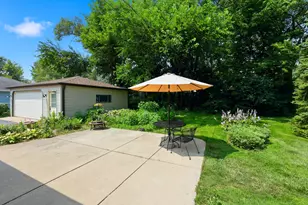 202 Bonnie Brae Ave, Itasca, IL 60143 - Photo 18