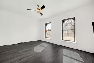 928 E 46th St, Chicago, IL 60653 - Photo 14