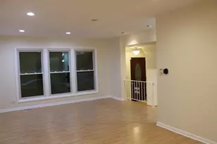9259 Hamlin Ave, Des Plaines, IL 60016 - Photo 14