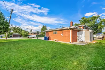 1241 Fargo Avenue, Des Plaines, IL 60018 - Photo 4