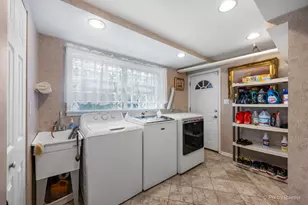 1241 Fargo Ave, Des Plaines, IL 60018 - Photo 32