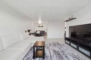 1 Renaissance Pl, Palatine, IL 60067 - Photo 14