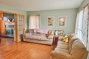 2022 Whitmore Dr, Romeoville, IL 60446 - Photo 4