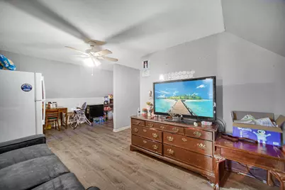 2213 N Kildare Avenue, Chicago, IL 60639 - Photo 12