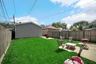 2213 N Kildare Avenue, Chicago, IL 60639 - Photo 24