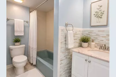 110 W Butterfield Road #402S, Elmhurst, IL 60126 - Photo 8
