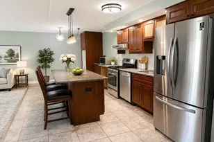 110 W Butterfield Rd, Elmhurst, IL 60126 - Photo 2