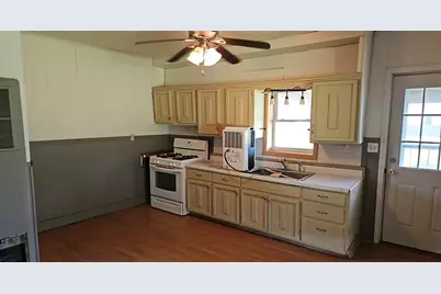 905 Shaw Drive, Norris City, IL 62869 - Photo 8
