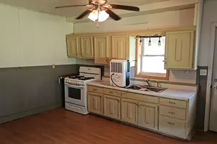905 Shaw Dr, Norris City, IL 62869 - Photo 8