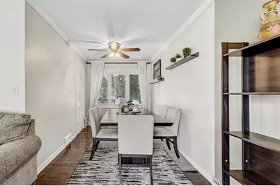 2023 Cedar Street, Des Plaines, IL 60018 - Photo 14