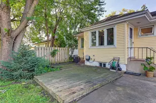 2023 Cedar St, Des Plaines, IL 60018 - Photo 30