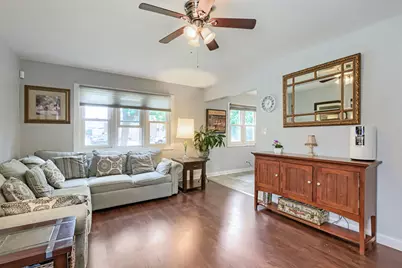 344 N Princeton Avenue, Villa Park, IL 60181 - Photo 4