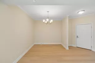 511 Prestwick Ln, Wheeling, IL 60090 - Photo 2