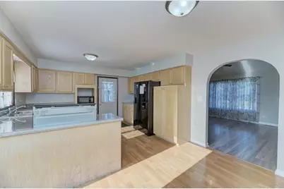 22812 Wentworth Avenue, Steger, IL 60475 - Photo 10