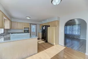 22812 Wentworth Ave, Steger, IL 60475 - Photo 10