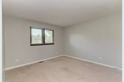 22812 Wentworth Avenue, Steger, IL 60475 - Photo 18