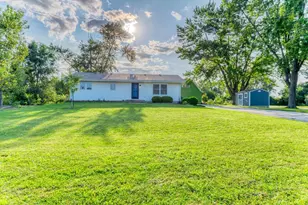 22812 Wentworth Ave, Steger, IL 60475 - Photo 2