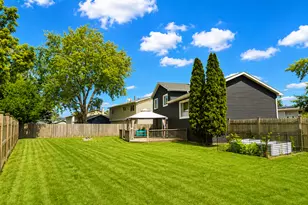 1037 Ridgewood Dr, Bolingbrook, IL 60440 - Photo 38