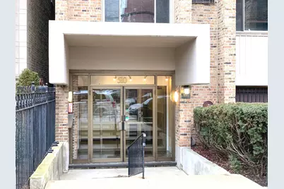 510 W Fullerton Parkway #302, Chicago, IL 60614 - Photo 10