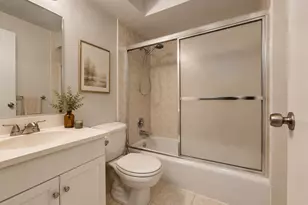 510 W Fullerton Pkwy, Chicago, IL 60614 - Photo 8