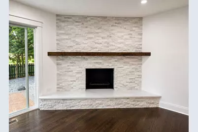 523 Dunsten Circle, Northbrook, IL 60062 - Photo 2