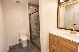 523 Dunsten Cir, Northbrook, IL 60062 - Photo 38