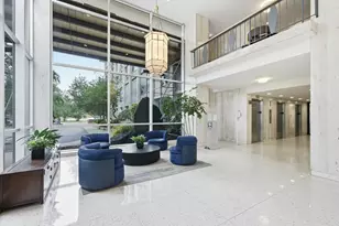 4250 N Marine Dr, Chicago, IL 60613 - Photo 2