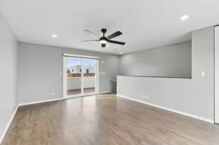 1745 W Wellington Ave, Chicago, IL 60657 - Photo 20