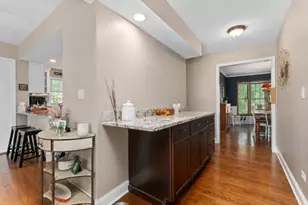 1305 Dancer Ct, Libertyville, IL 60048 - Photo 12