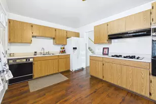 604 N Wilshire Dr, Mount Prospect, IL 60056 - Photo 8