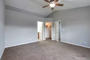 921 Summit Creek Dr, Shorewood, IL 60404 - Photo 20