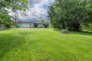 1104 Jasper Dr, McHenry, IL 60051 - Photo 14