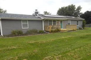 20844 S Sarver Dr, Shorewood, IL 60404 - Photo 2