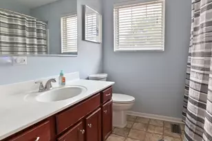 1813 Sebastian Dr, Woodstock, IL 60098 - Photo 14