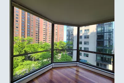 1310 N Ritchie Court #6D, Chicago, IL 60610 - Photo 4