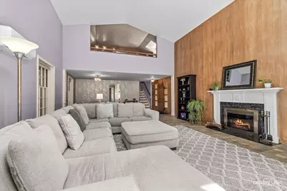 1434 W Downer Place, Aurora, IL 60506 - Photo 8